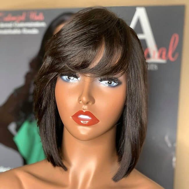 Parrucca corta a strati in capelli umani con frangia